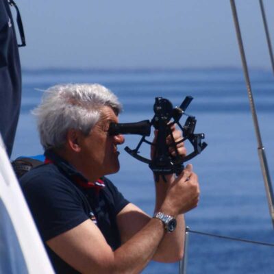 Dominique Dubois, Skipper 61 ans (Vannes-Morbihan) Navigue depuis l’âge de 10 ans (Club nautique de la Marine – Lorient)